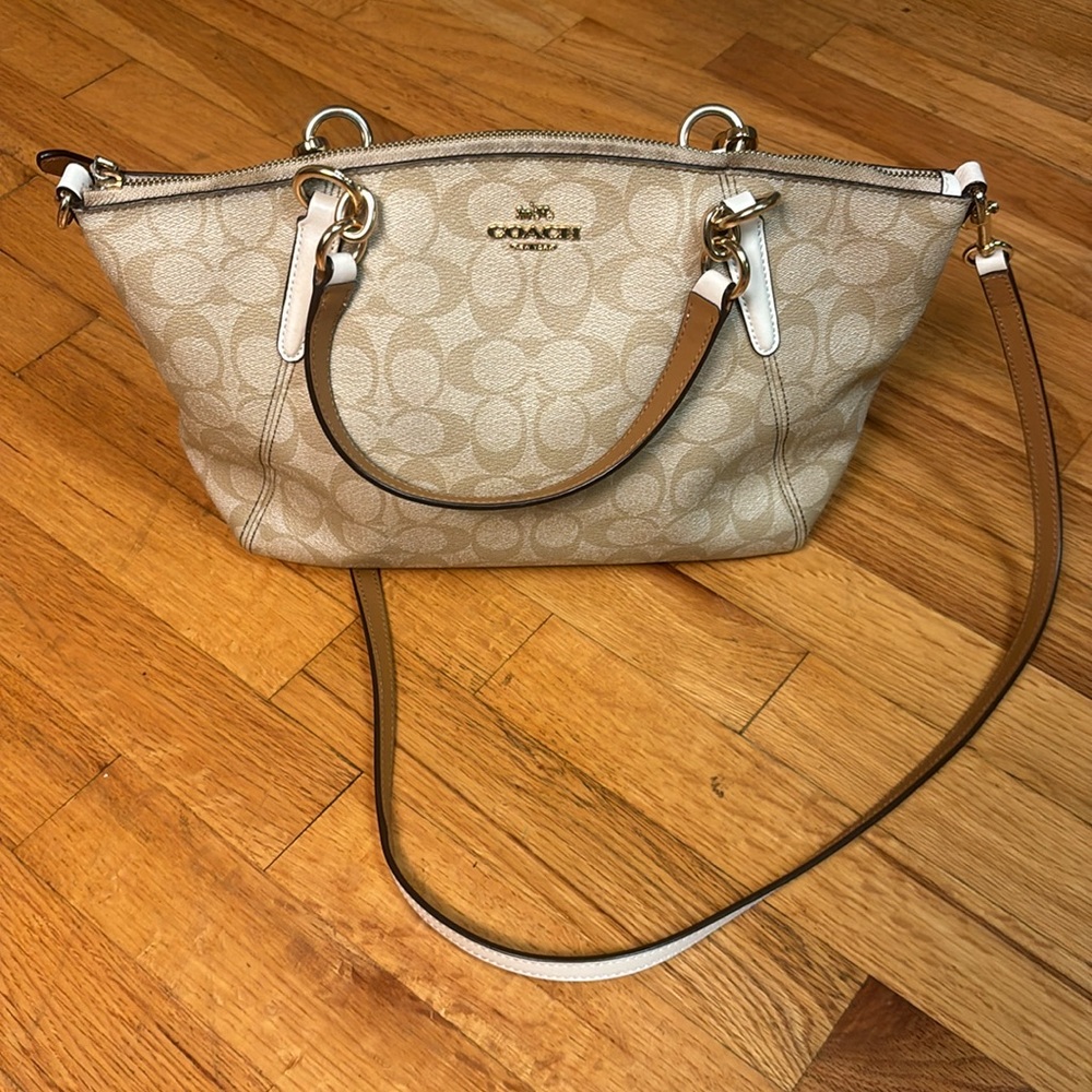 Coach Kelsey Signature Satchel